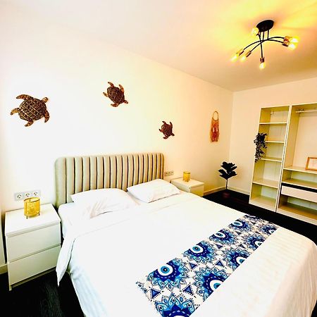 Amos Apartment-Ultracentral-Free Parking Клуж-Напока Екстер'єр фото